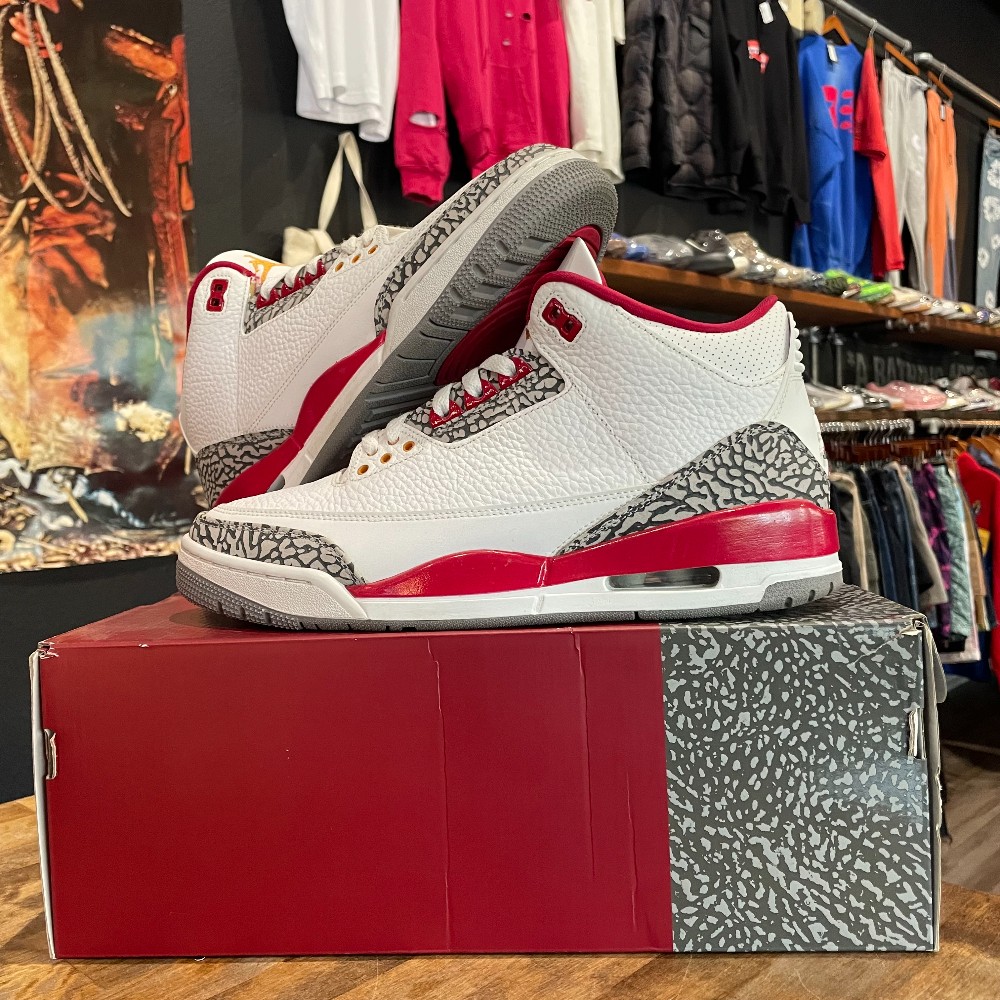 Jordan 3 Retro Cardinal - Size 10.5