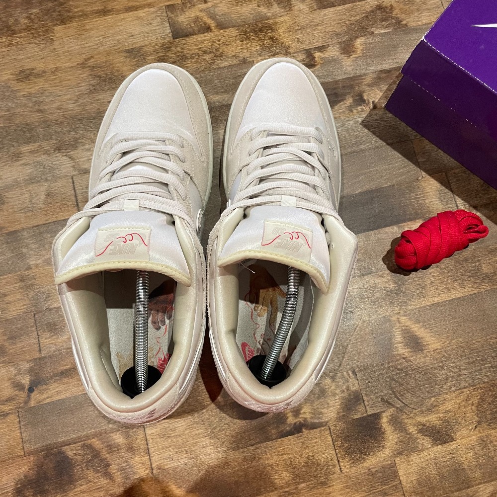 Nike SB Dunk Low City of Love Bone - Size 12