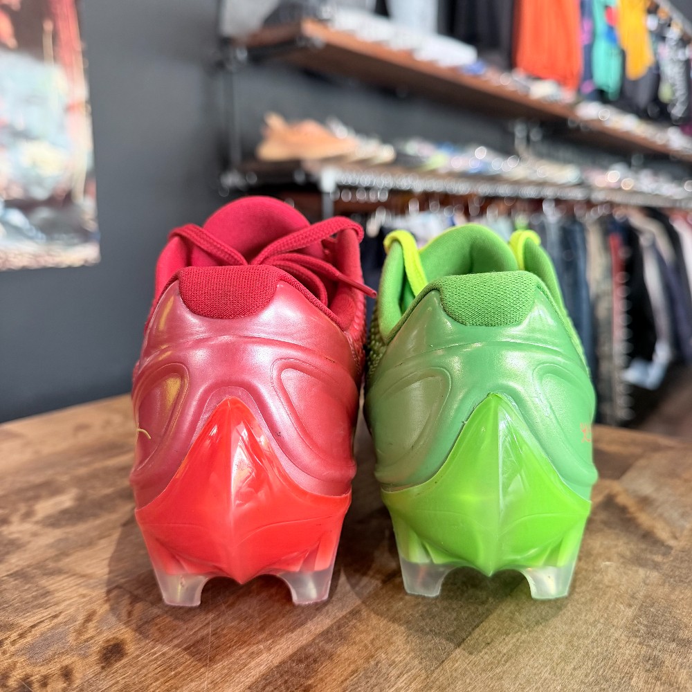 Kobe 6 Protro Grinch Mismatch Cleats (No Box) - Size 10