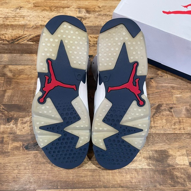 Jordan 6 Retro Olympic (2024) - Size 9