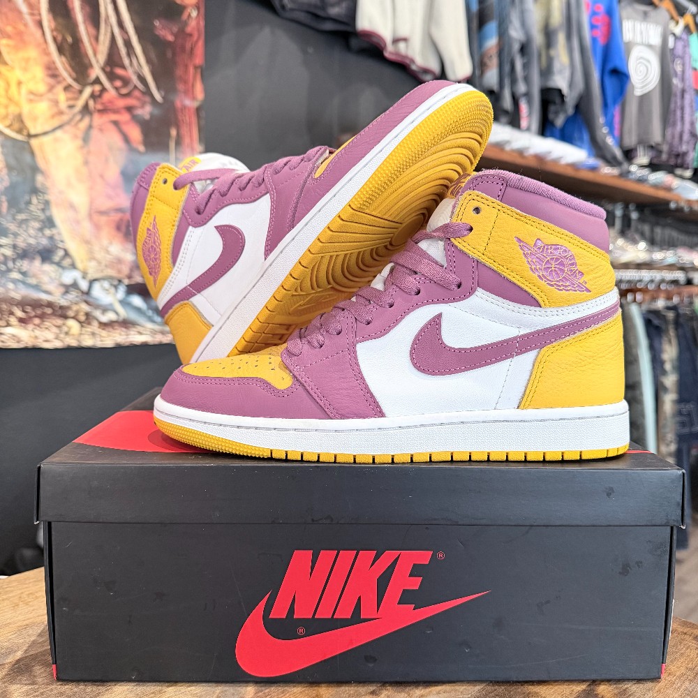 Jordan 1 Retro High Brotherhood - Size 7