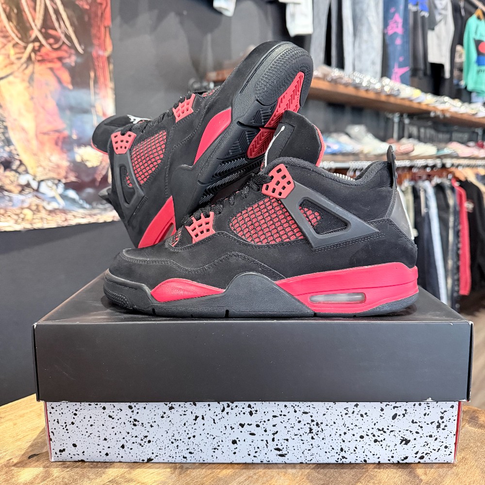 Jordan 4 Red Thunder - Size 9