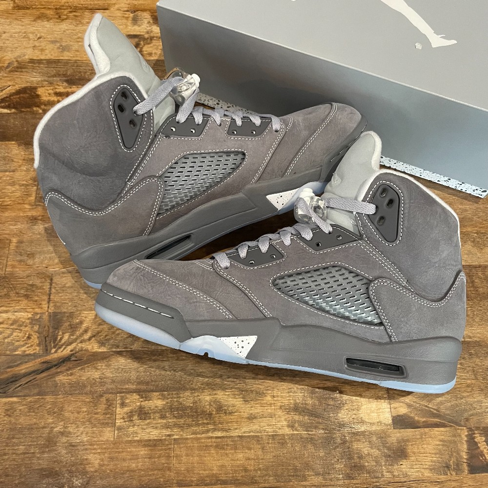 Jordan 5 Retro Wolf Grey (2026) - Size 9