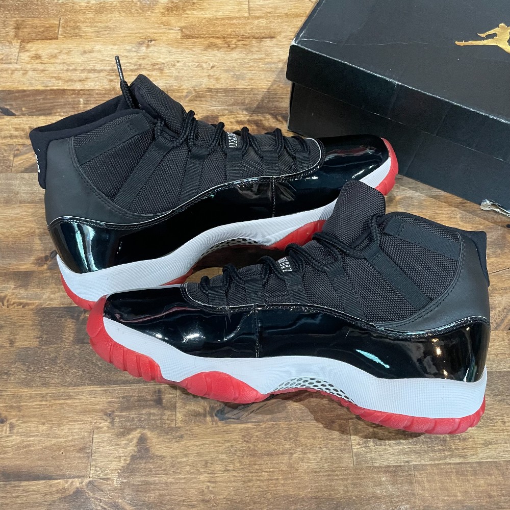 Jordan 11 Retro Playoff Bred (Replacement Box) - Size 11.5