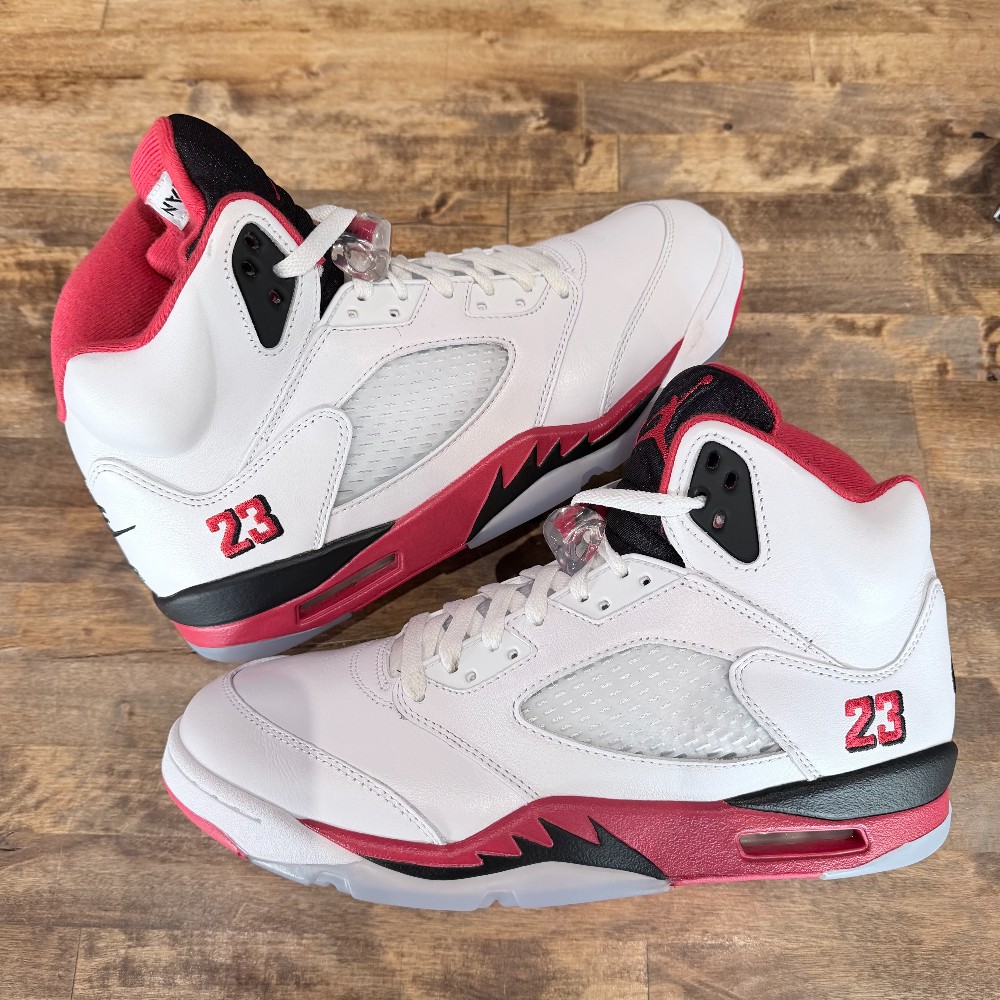 Jordan 5 Retro Fire Red Black Tongue - Size 10.5