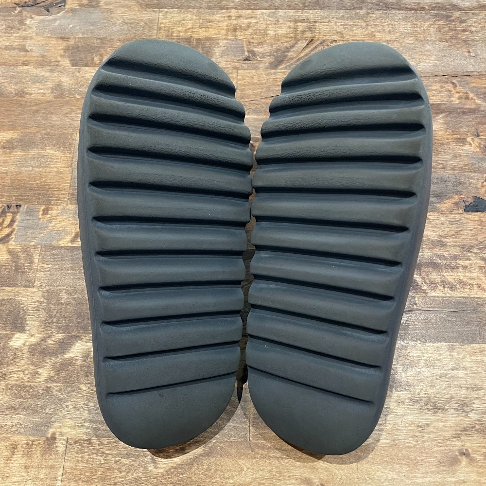 Yeezy Slide Slate Grey - Size 9