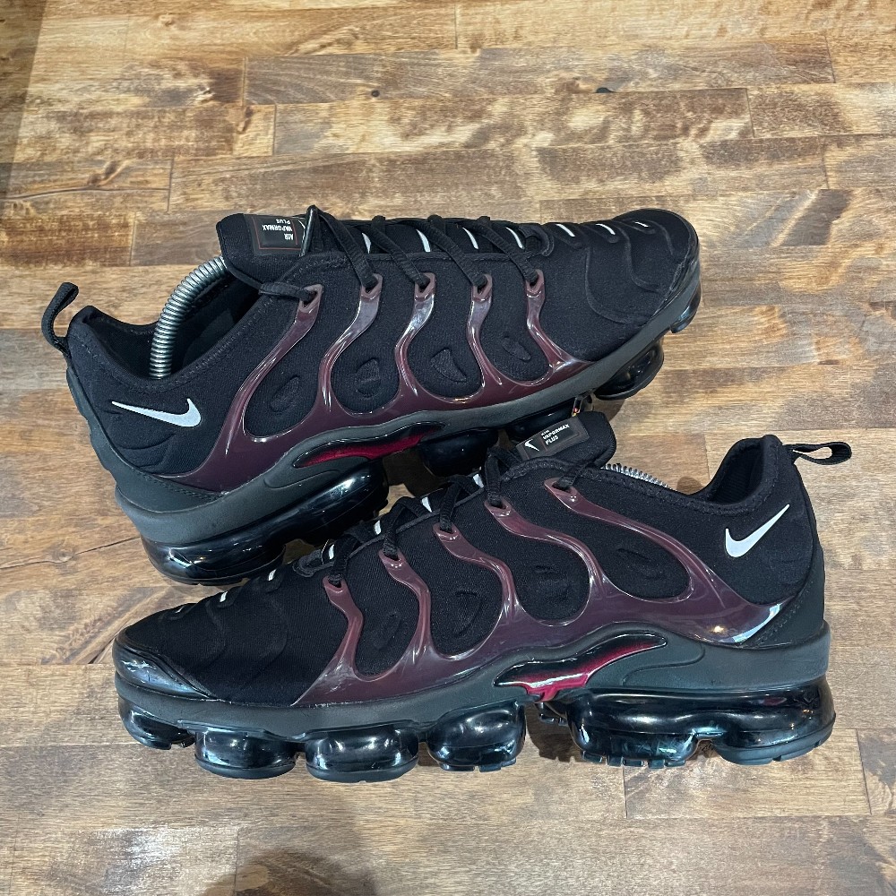 Nike Vapor Max Black Noble Red (NO BOX) - Size 10.5