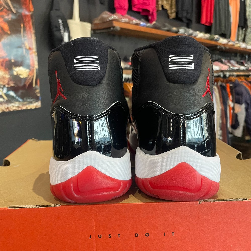 Jordan 11 Retro Bred (2019) - Size 13