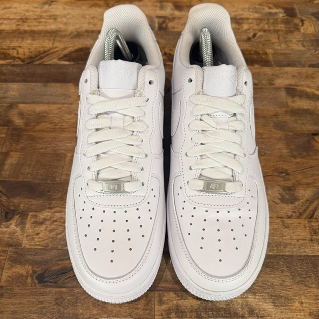 Nike Air Force 1 Low (W) White - Size 10W