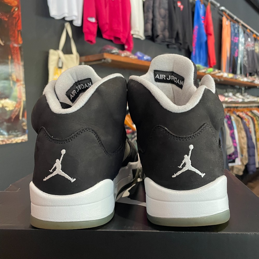 Jordan 5 Retro Oreo - Size 10