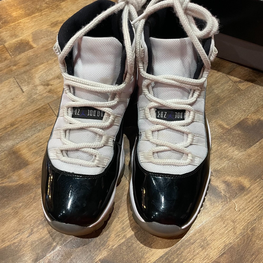 Jordan 11 Retro Concord (2018) - Size 8