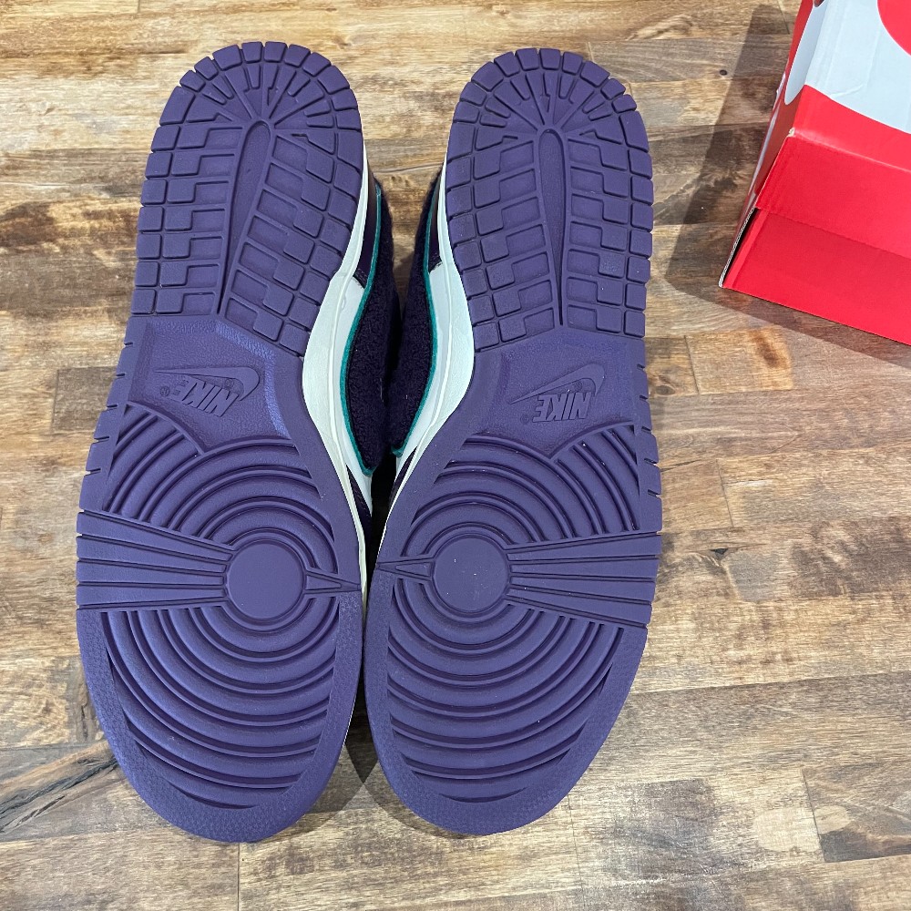 Dunk Low Chenille Swoosh - Size 11.5