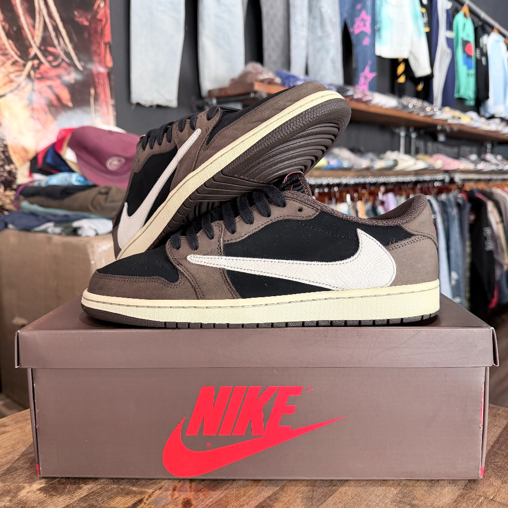 Travis Scott AJ1 Low OG Mocha (2019) - Size 11.5