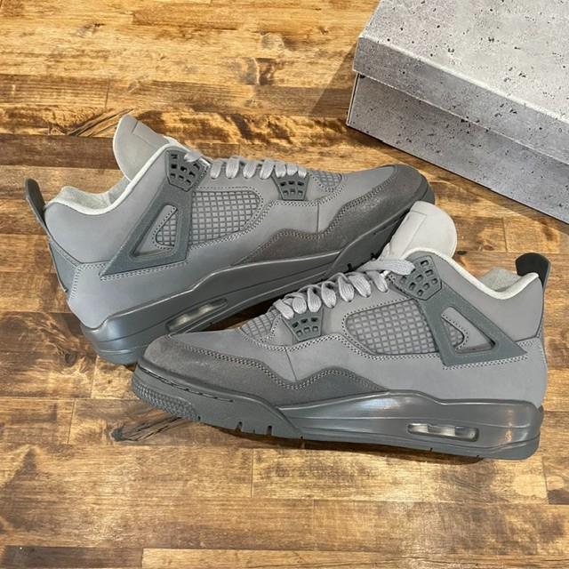Jordan 4 Retro Wet Cement - Size 10.5