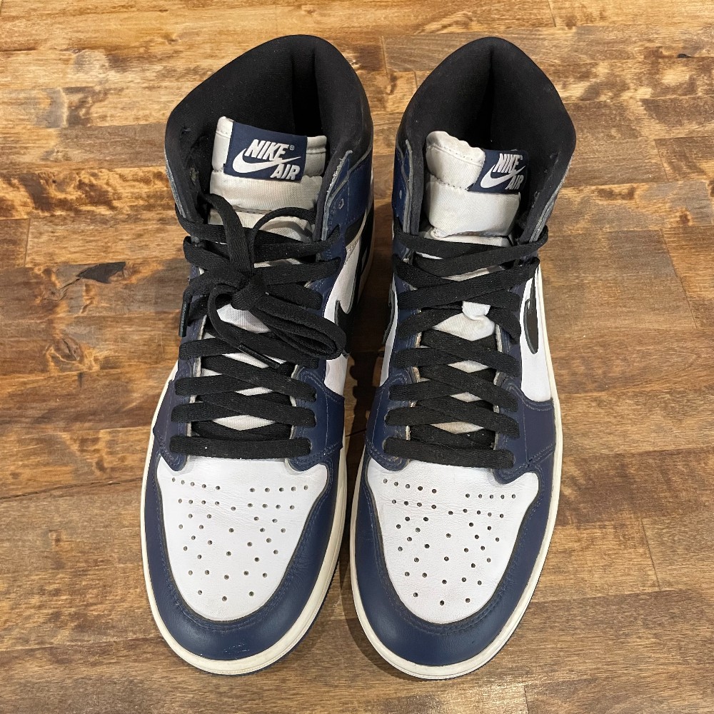 Jordan 1 Midnight Navy (NO BOX) - Size 9.5