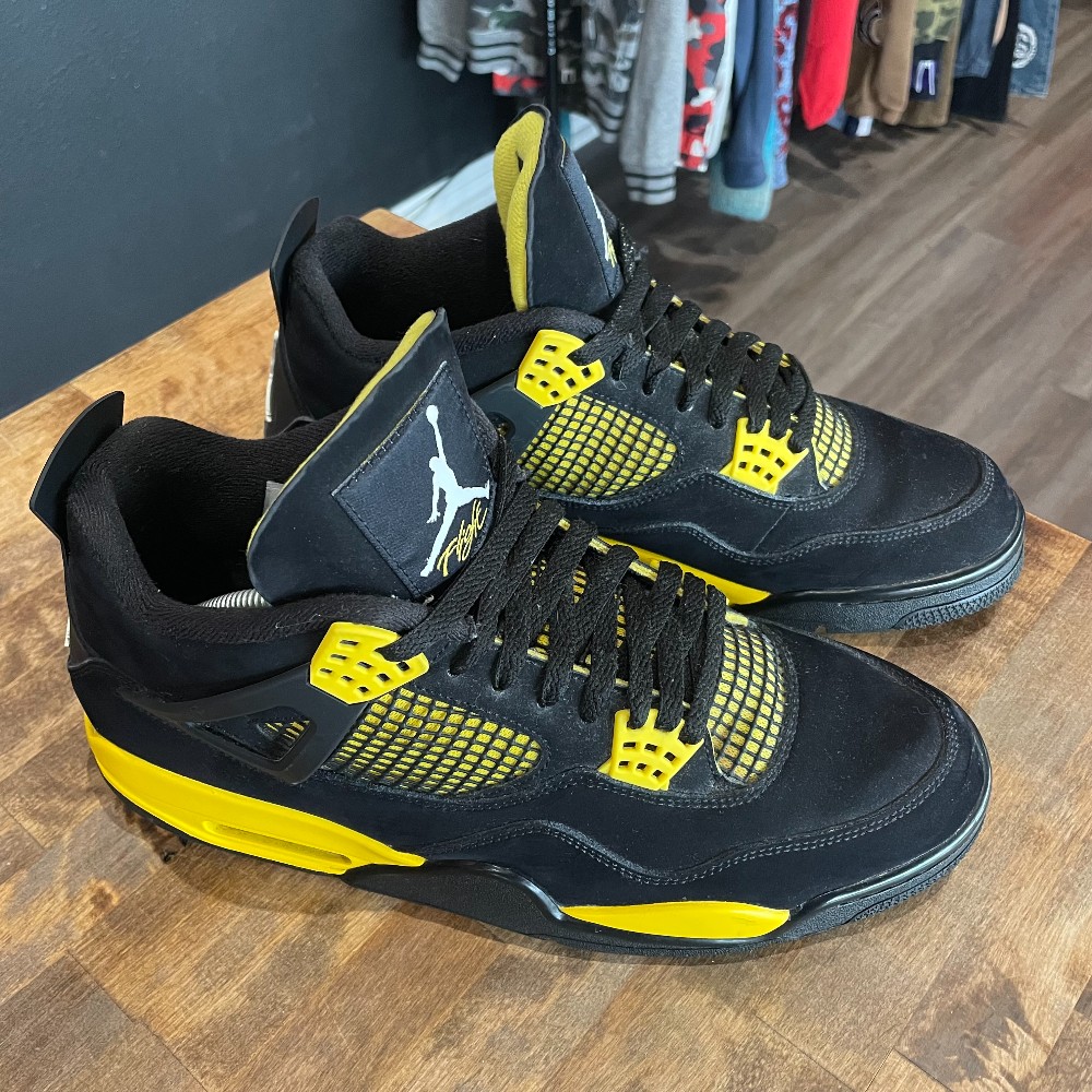 Jordan 4 Thunder (No Box) - Size 12