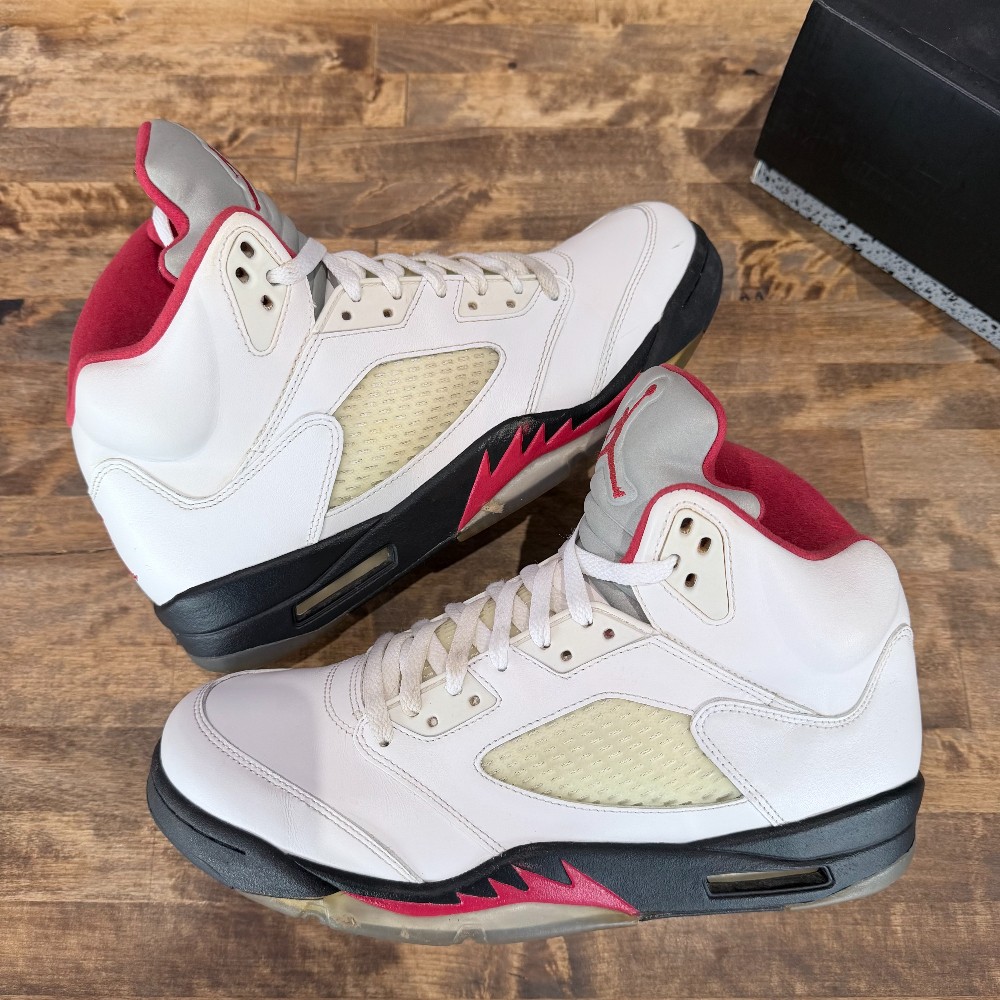 Jordan 5 Retro Fire Red (2013) - Size 10.5