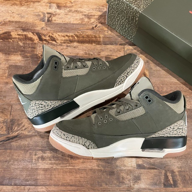 Jordan 3 Retro Family Affair - Size 9