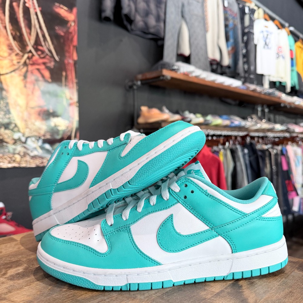 Nike Dunk Low Clear Jade (SAMPLE, NO BOX) - Size 9
