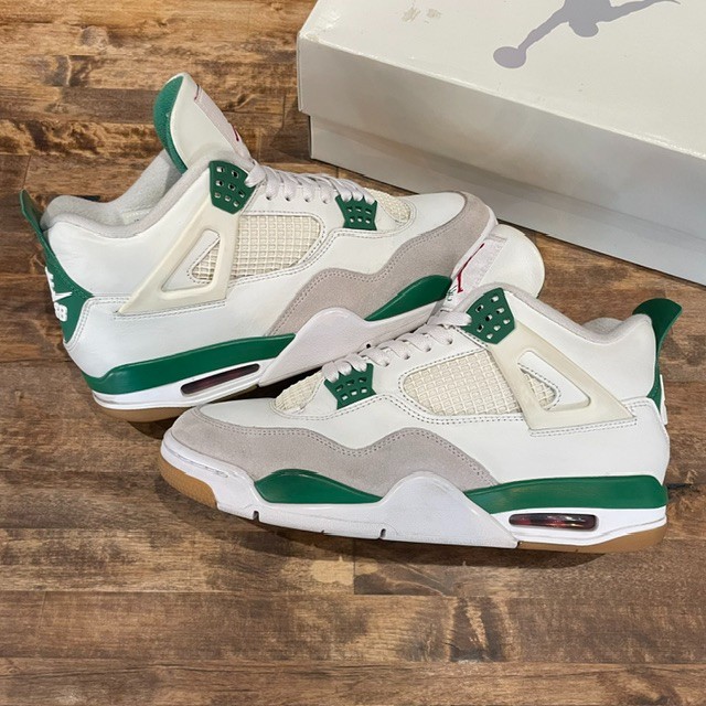 Jordan 4 SB Pine Green - Size 10