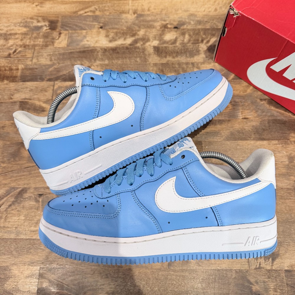 Air Force 1 Low University Blue White (replacement box) - Size 9.5.