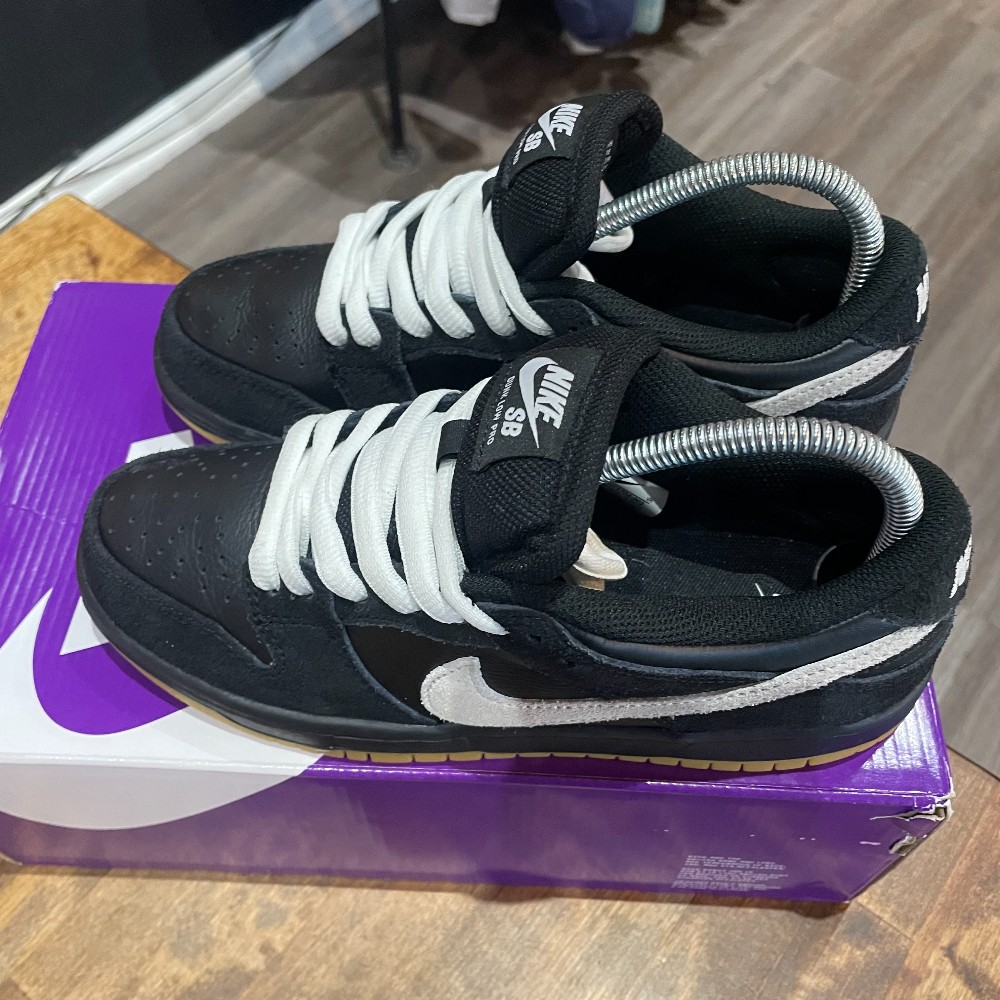 SB Dunk Low Black White Gum - Size 6