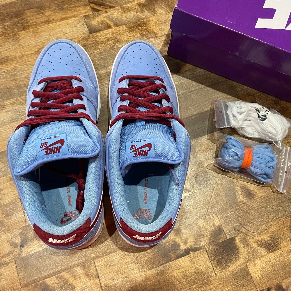 Nike SB Dunk Low Phillies - Size 12