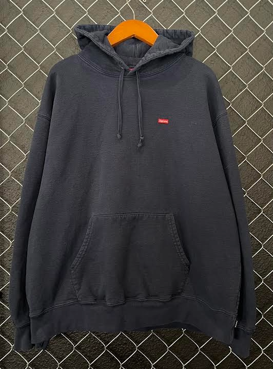 FW24 Supreme Small Box Hoodie - XL