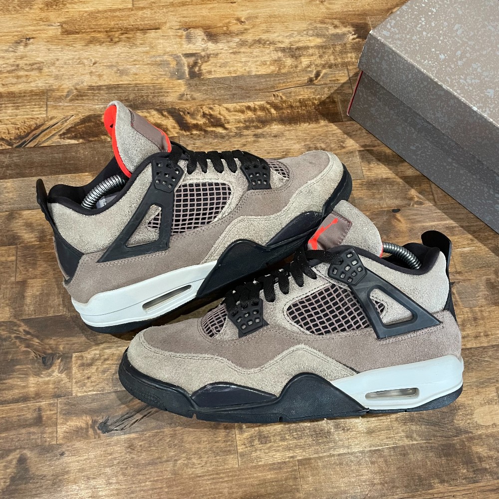 Jordan 4 Taupe Haze - Size 7.5
