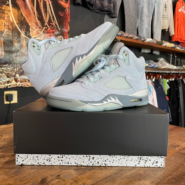 Jordan 5 Bluebird - Size 7W