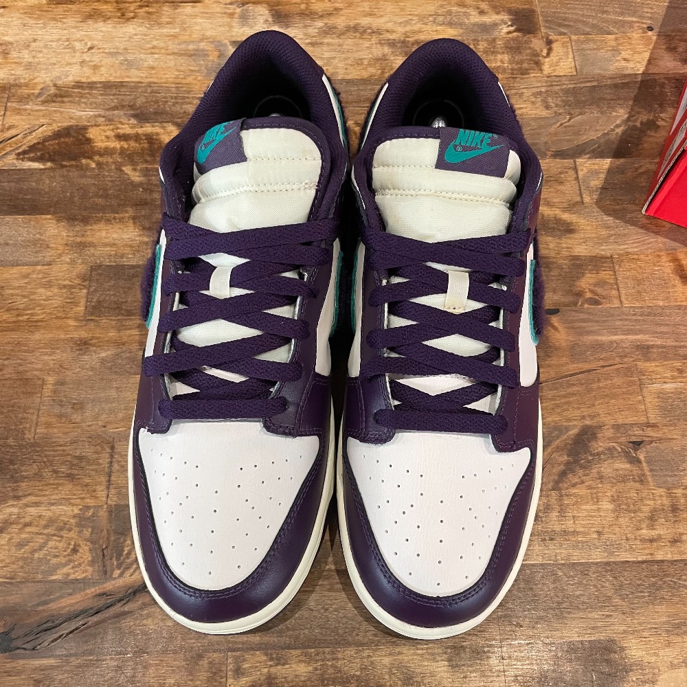 Dunk Low Chenille Swoosh - Size 11.5