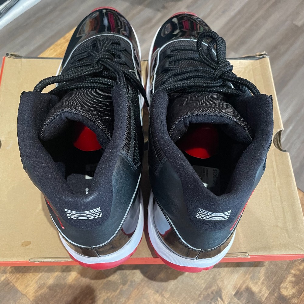 Jordan 11 Retro Bred (2019) - Size 13