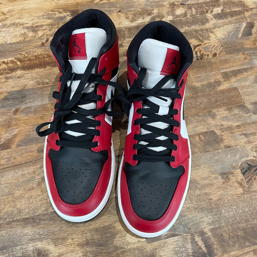 Jordan 1 Mid Chicago Toe (No Box) - Size 11.5