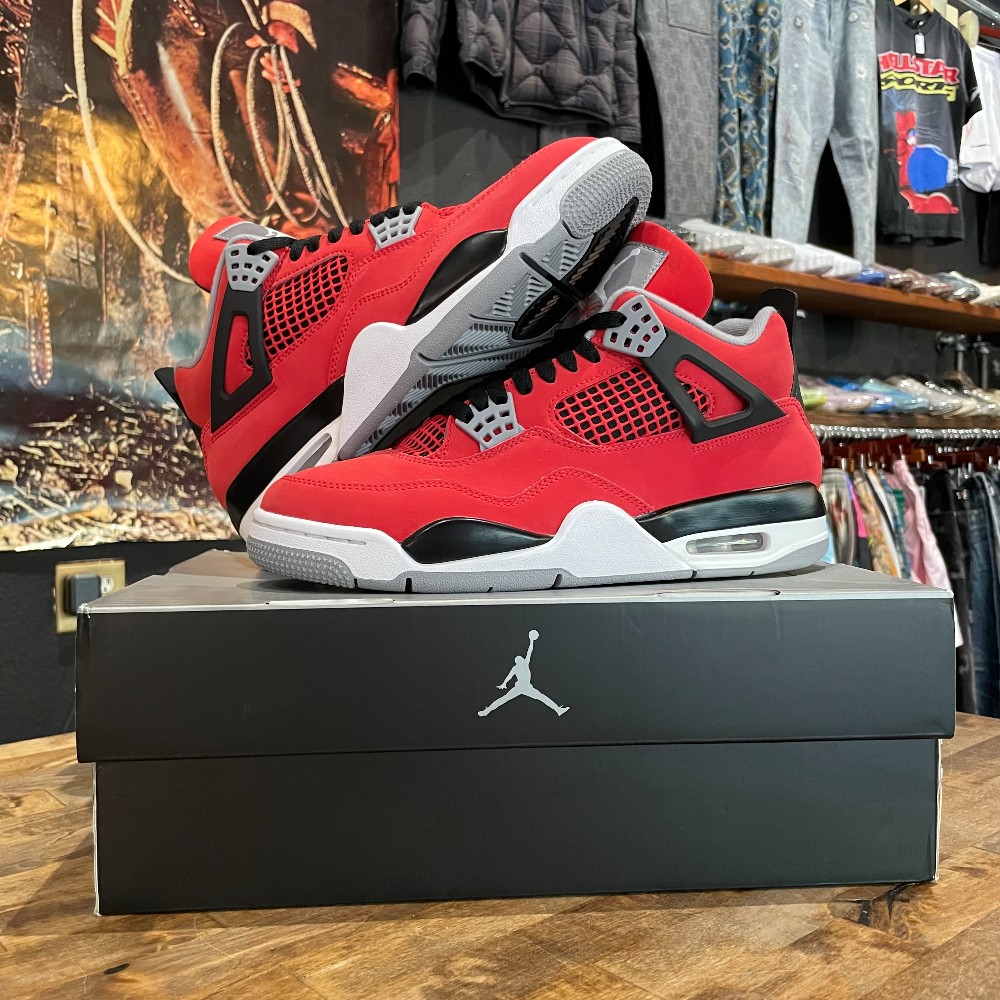 Jordan 4 Retro Toro Bravo (2026) - Size 9