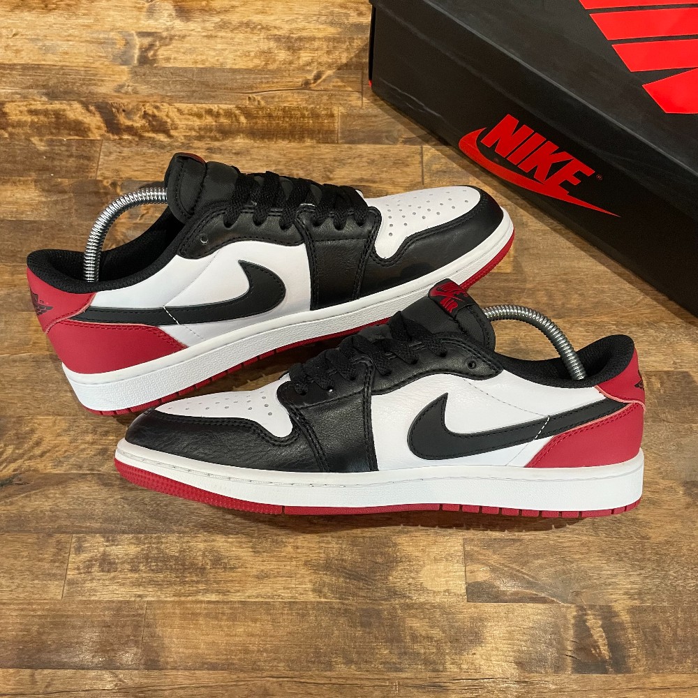 Jordan 1 Low OG Black Toe - Size 9
