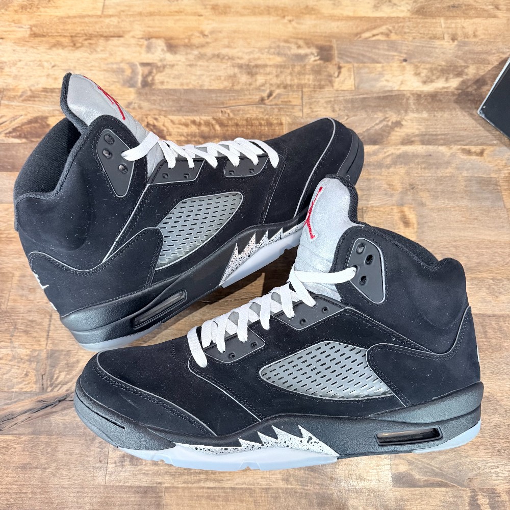 Jordan 5 Black Metallic Reimagined - Size 11.5