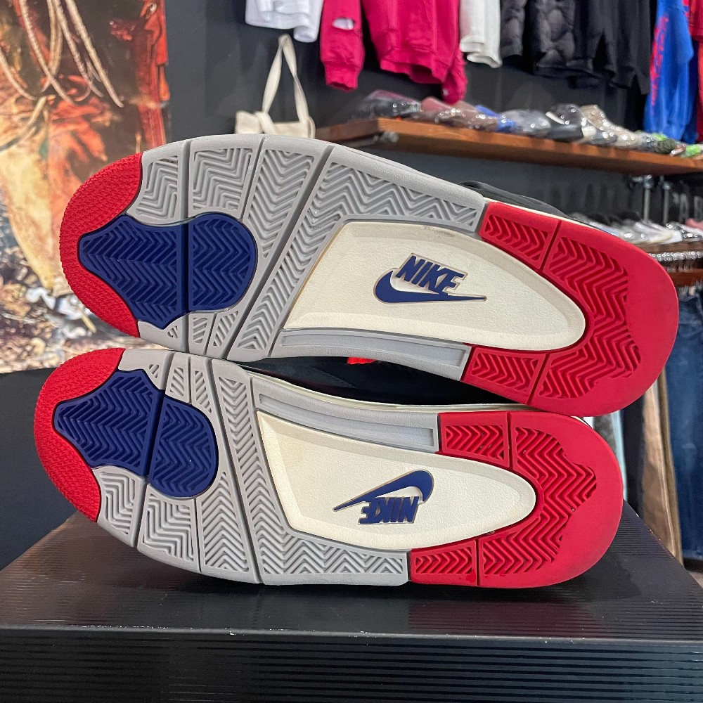 Jordan 4 Rare Air - Size 10