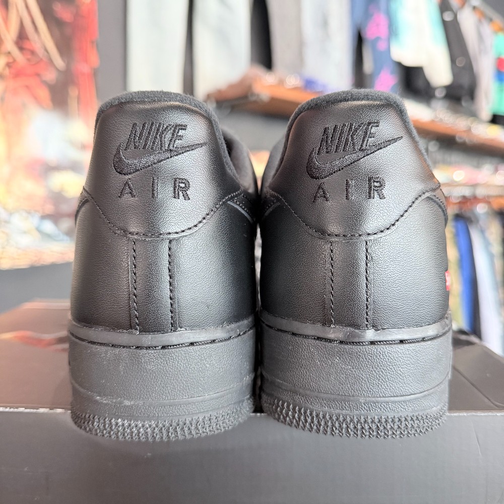 Supreme x Nike Air Force 1 Low Black - Size 13