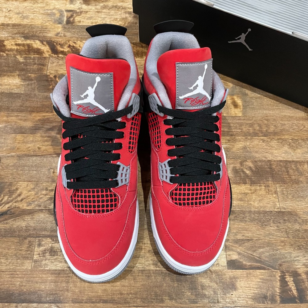 Jordan 4 Retro Toro Bravo (2026) - Size 9