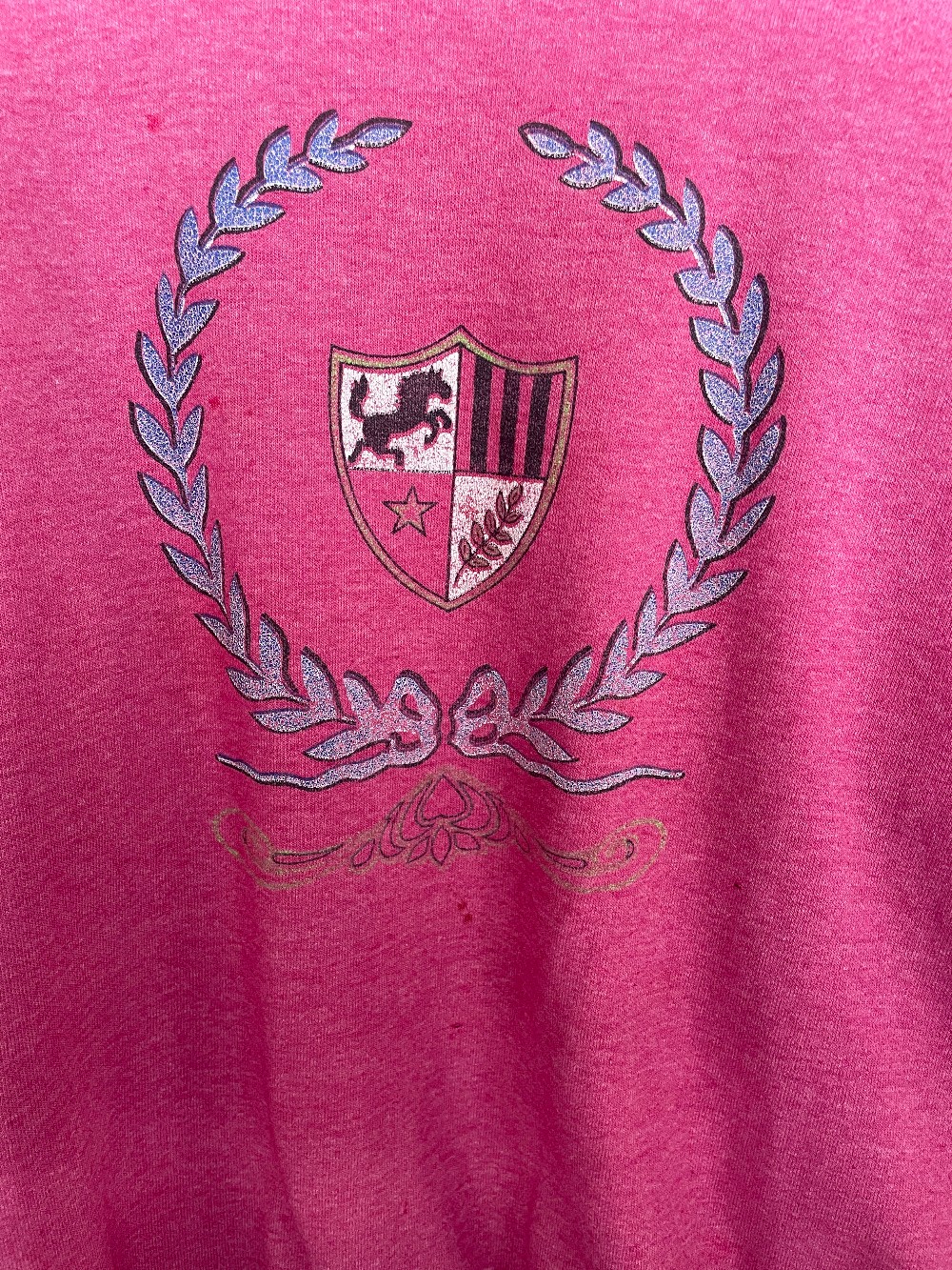 90s Red Crest Crewneck - L