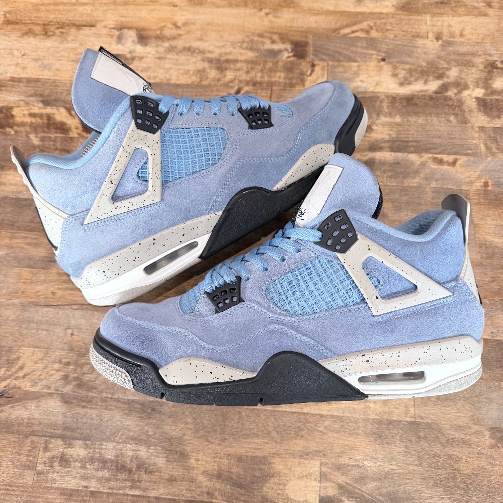 Jordan 4 University Blue - Size 11