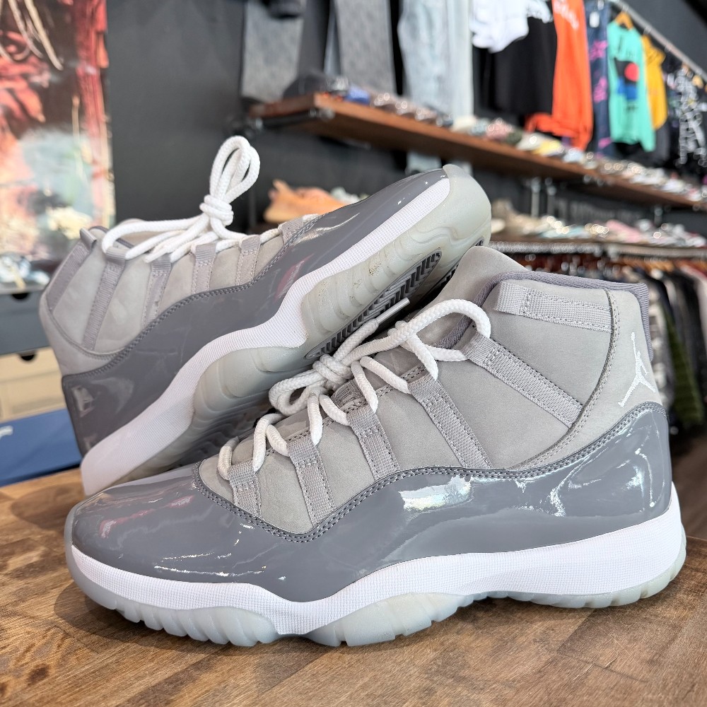 Jordan 11 Retro Cool Grey (2021) - Size 11 [No Box]