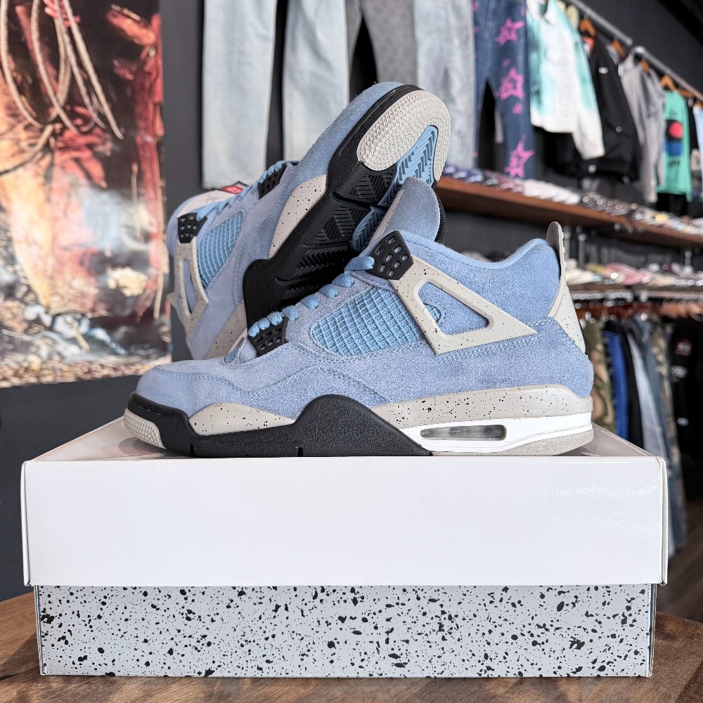 Jordan 4 University Blue - Size 11