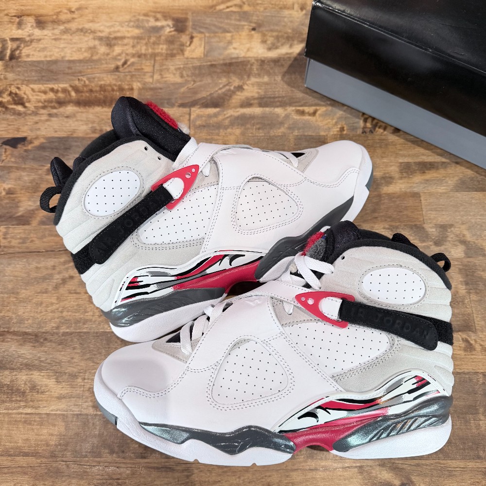 Jordan 8 Retro Bugs Bunny (2025) - Size 8.5