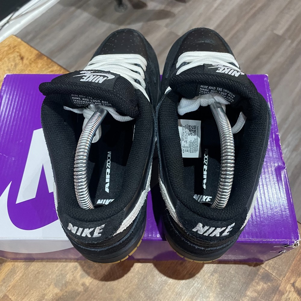 SB Dunk Low Black White Gum - Size 6