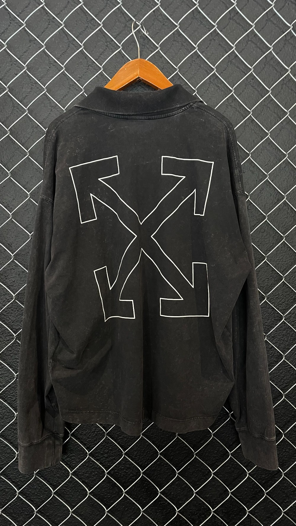 Off-White Quarterzip - M