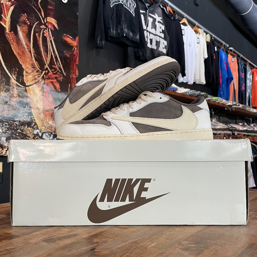 Travis Scott x Jordan 1 Retro Low OG Reverse Mocha - Size 12.5