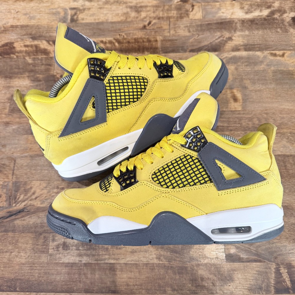 Jordan 4 Retro Lightning - Size 8.5