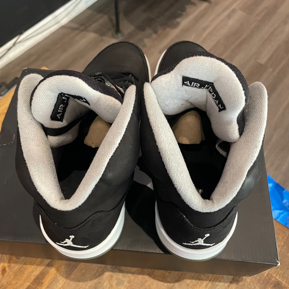 Jordan 5 Retro Oreo - Size 10