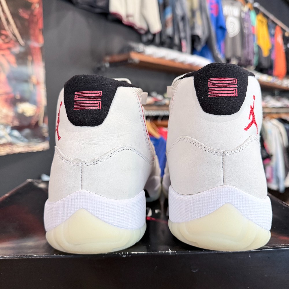Jordan 11 Retro Platinum Tint - Size 11.5